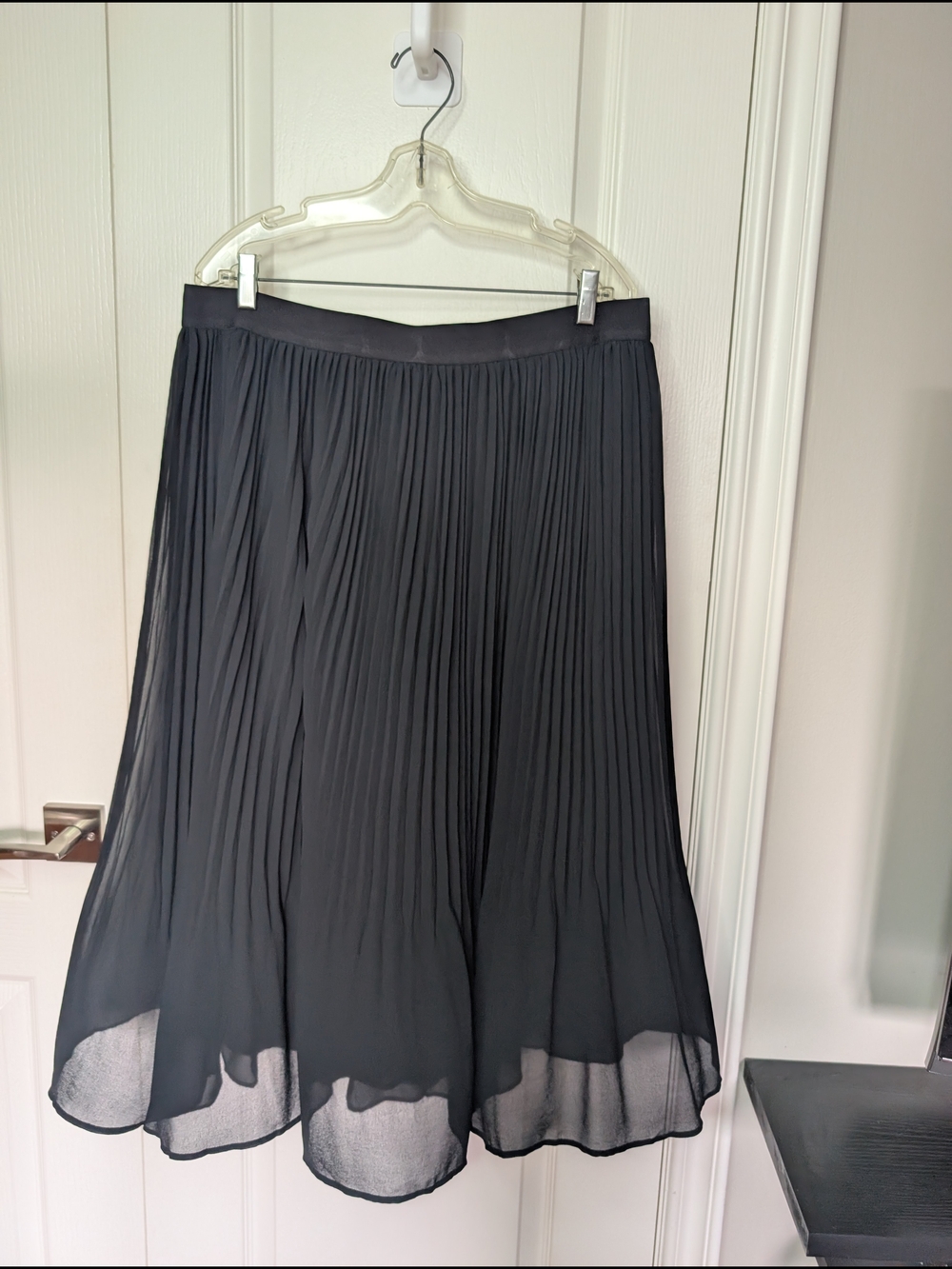Reitmans Black Pleated Circle Skirt